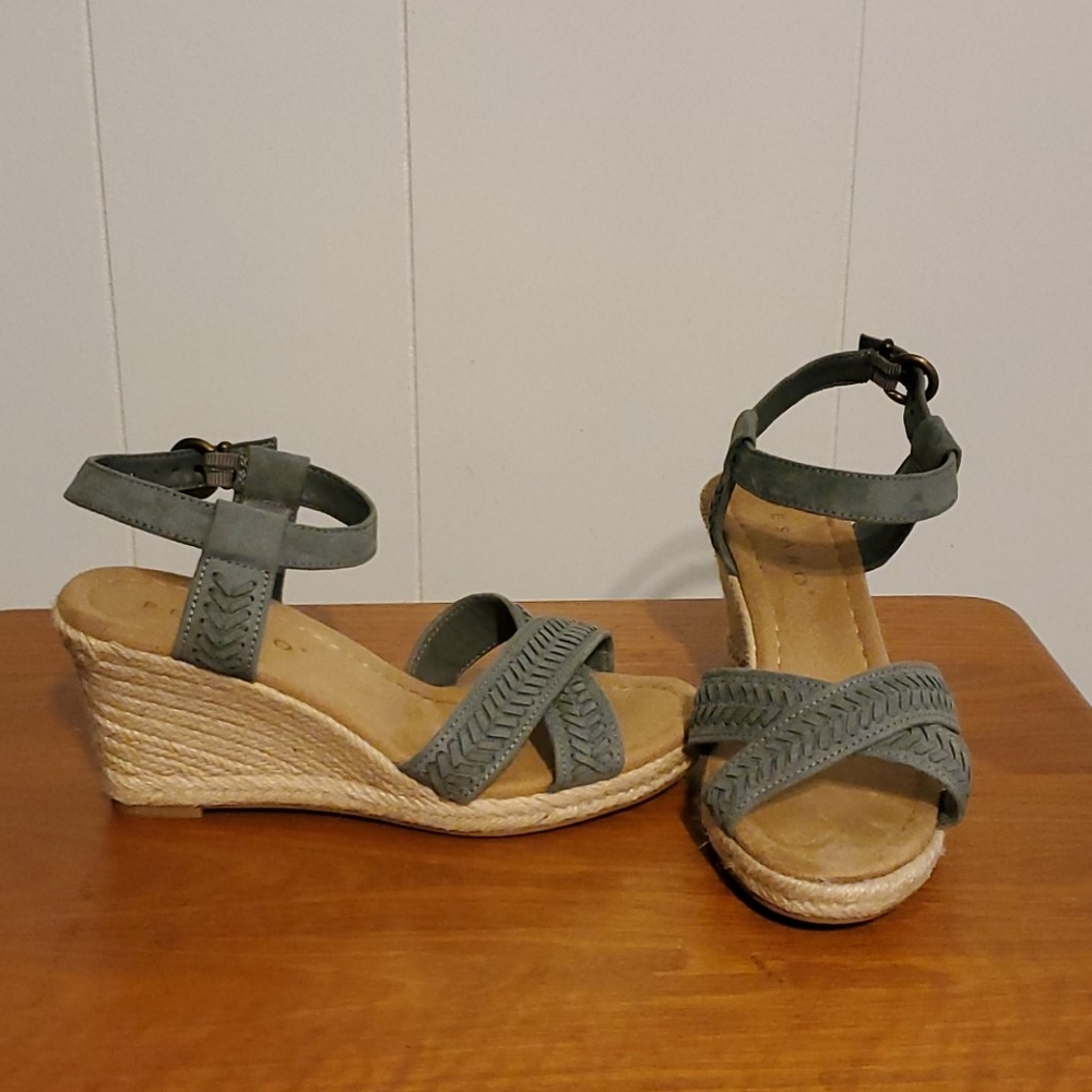 NWOT Gray espadrilles